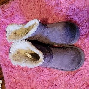 Koolaburra little girls size 8 Purple